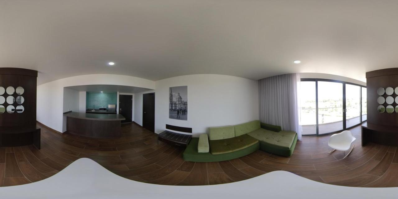 Fiesta Guadalajara Aeropuerto Hotel