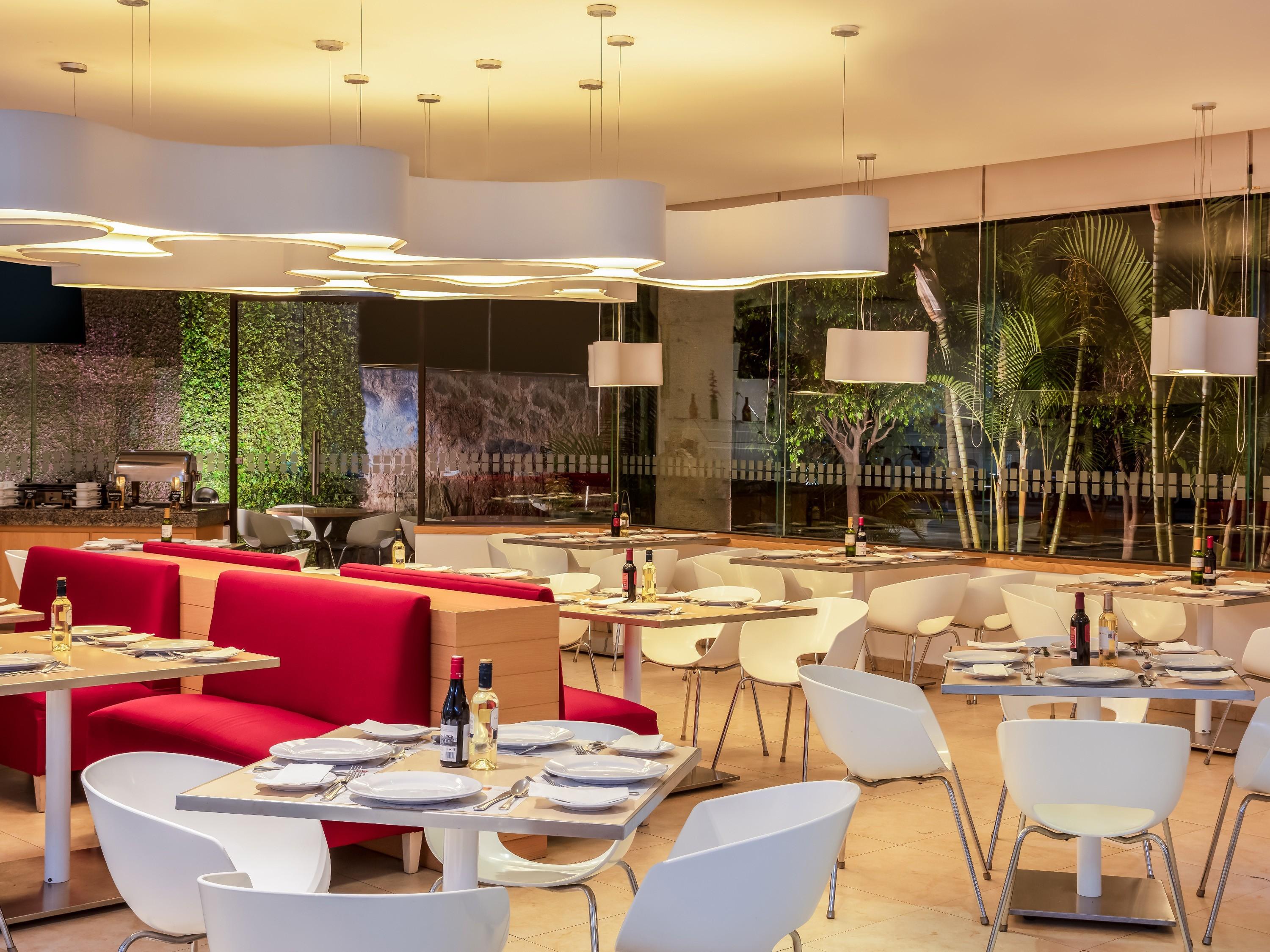 Hotel Fiesta Guadalajara Aeropuerto 4*